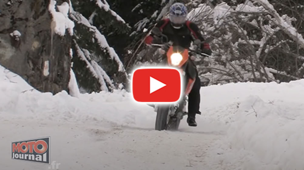 KTM 990 SMR sur les routes du Mont Blanc en hivers et test sur le circuit glace de Flaine