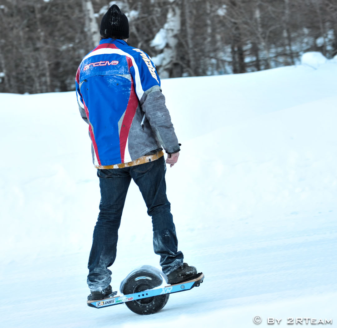 Clous Best-Grip pour Onewheel. Studded Onewheel Tire.