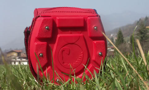 Les crampons Best-Grip s'adaptent parfaitement aux hipposandales de vos chevaux .