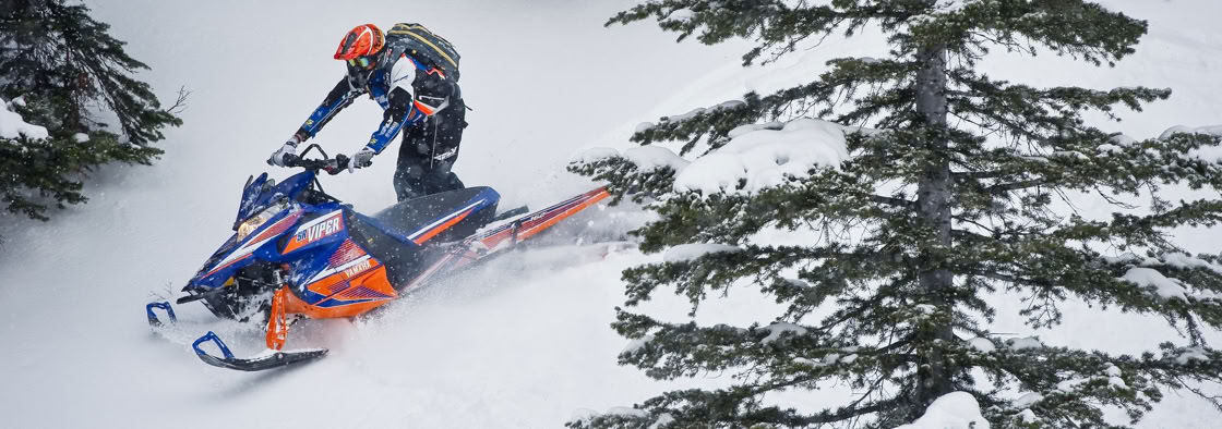 Cloutage motoneige pour plus de sécurité sur les plaques de neige dur et glacé