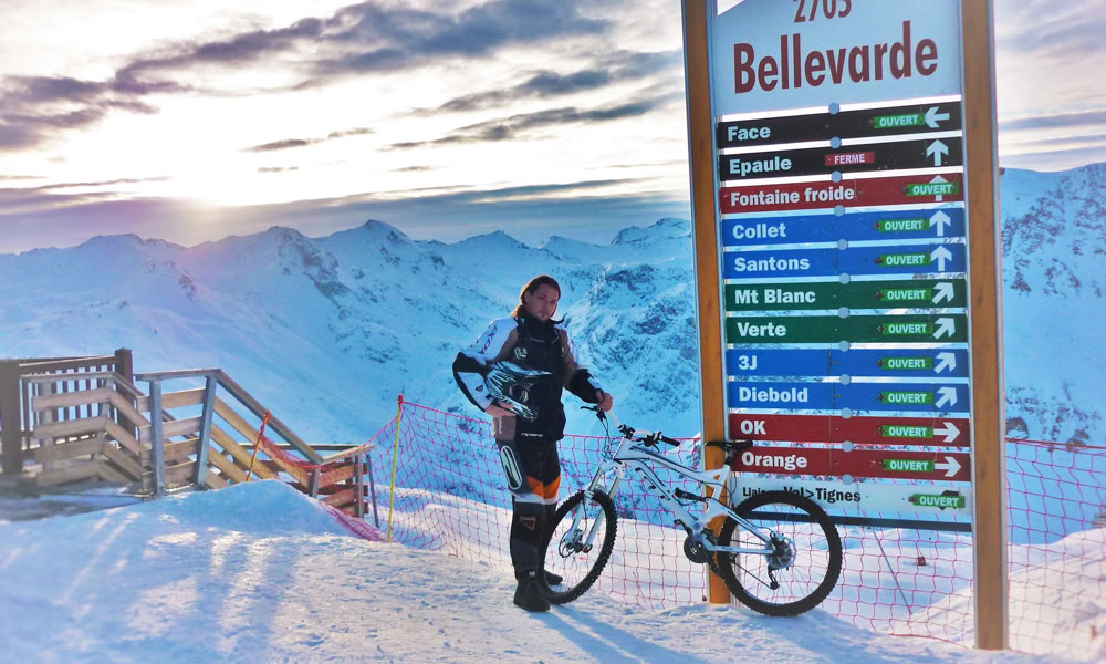 Descente de la piste rouge de Bellevarde à Val d'Isère