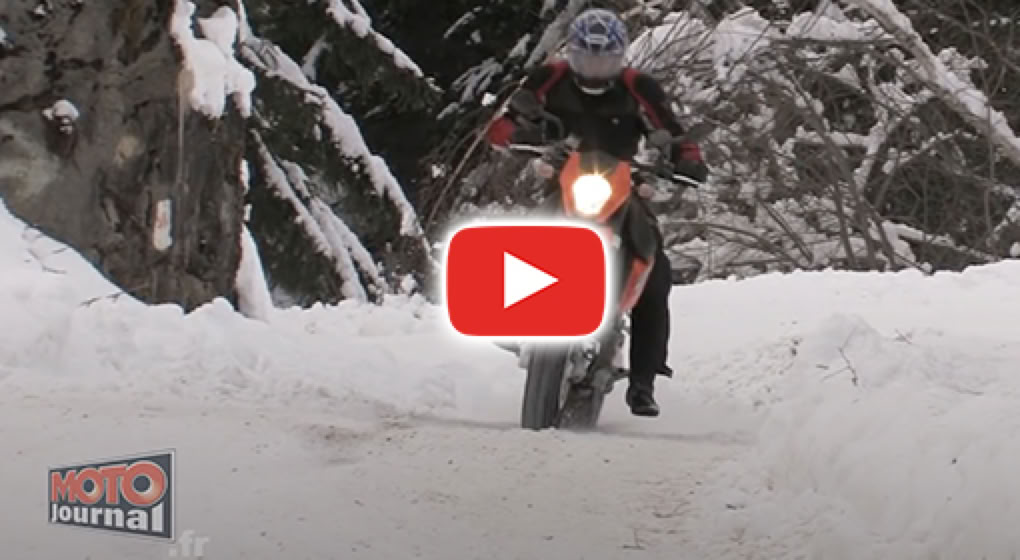 KTM 990 SMR sur les routes du Mont Blanc en hivers et test sur le circuit glace de Flaine